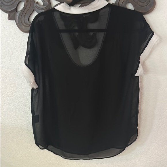 Elegant Black Sheer Blouse with White Layered Trim Size L - Picture 8 of 10